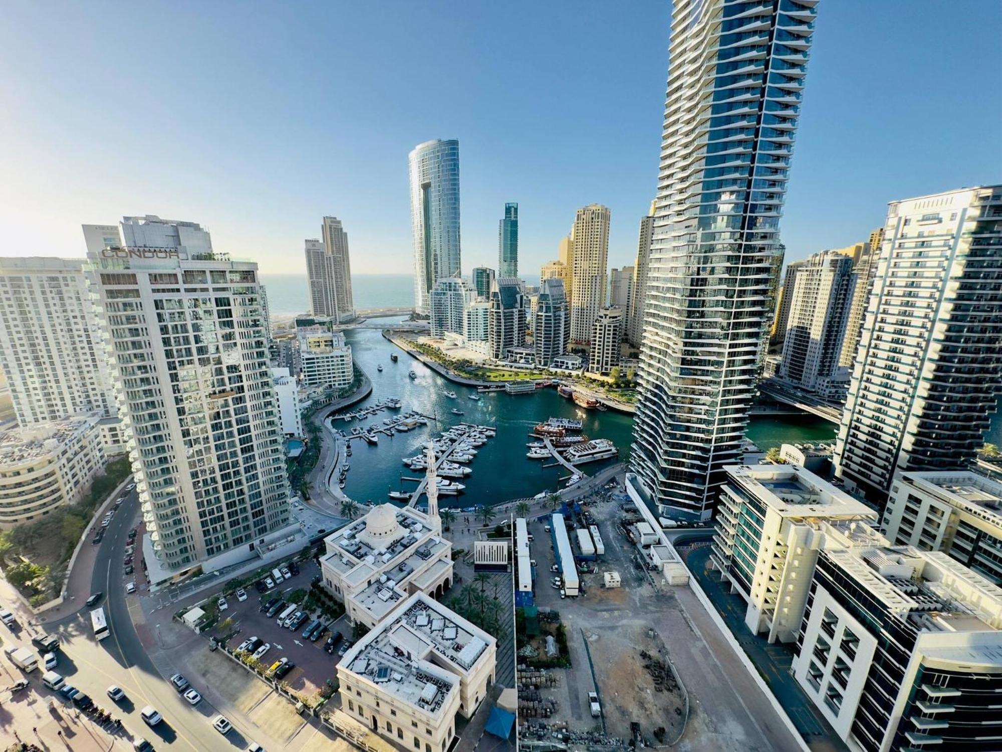 Apartment Sea Front Living, Upgraded 2br Apartment, Escan Tower, Marina