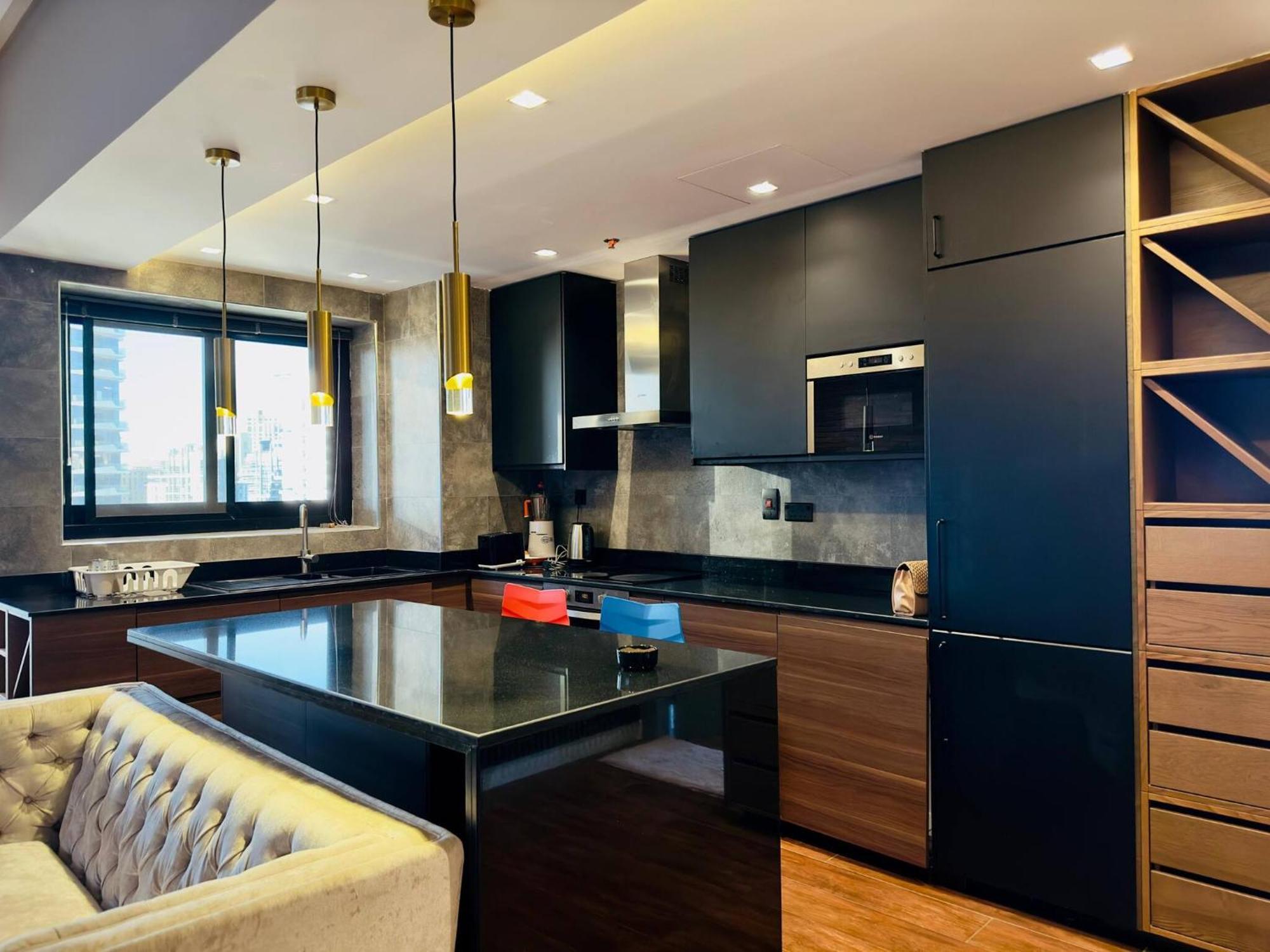 Sea Front Living, Upgraded 2br Apartment, Escan Tower, Marina Apartment Dubai